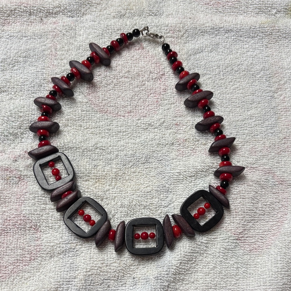 Elegant Red and Black Beaded Necklace